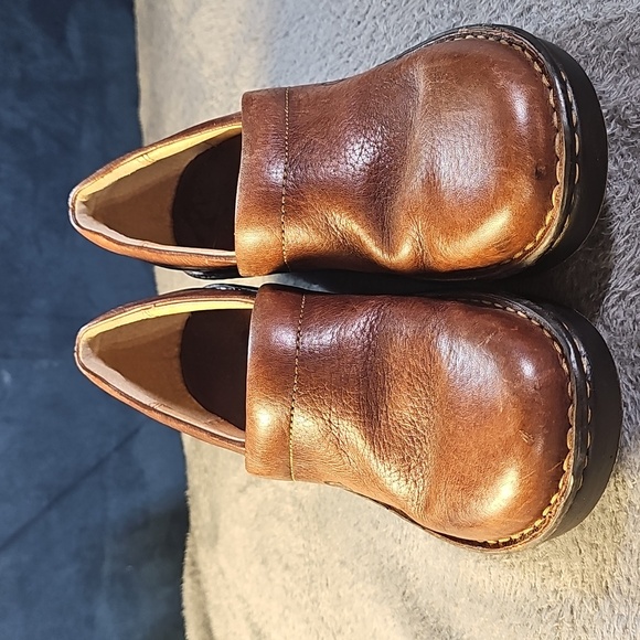 BORN Shoes Womens Leather Brown Slip On Heels Comfort Clogs Size US 6 Uk 36.5 - Picture 1 of 9